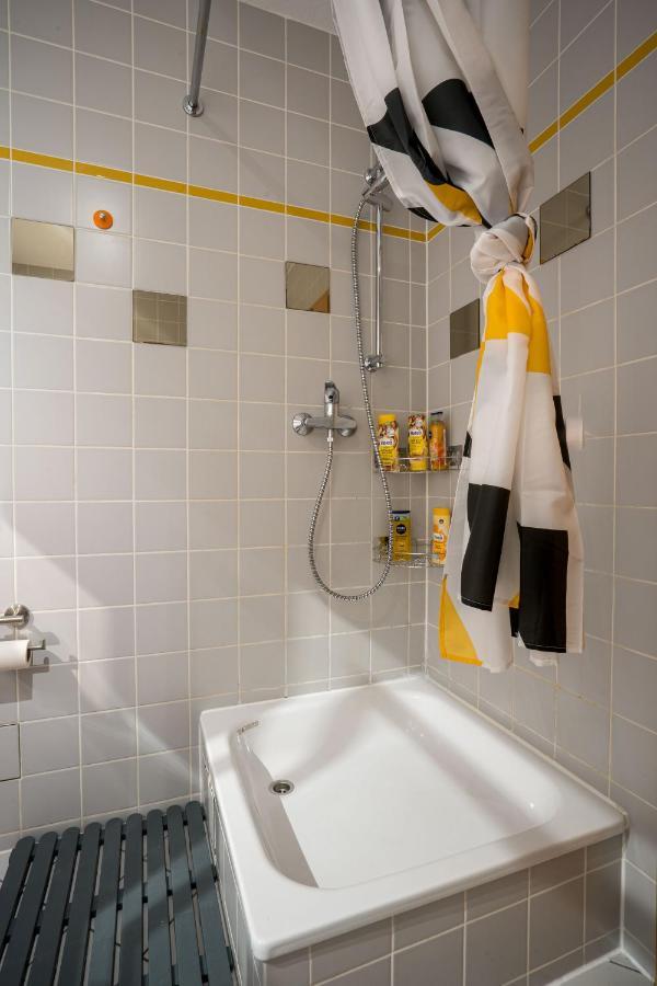 Grosse Louise In Der Neustadt Fuer Familien & Kinder Dresden Exterior photo